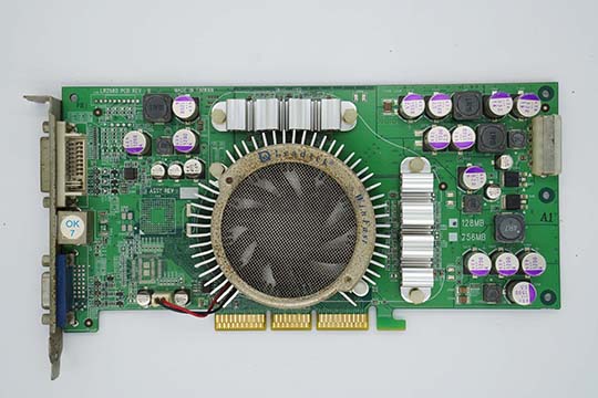 丽台Winfast A360 Ultra DDR3 128MB显示卡（nVIDIA GeForce FX5700 Ultra芯片）